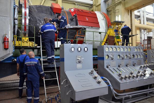 Грузовой корабль «Прогресс МС-23» на заправочной станции — Новости Космонавтики