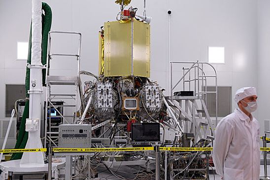 "Роскосмос": запуск автоматической станции "Луна-25" был перенесен на август