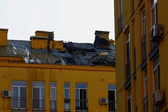 Дрон ВСУ сбросил бомбу на здание в белгородском поселке