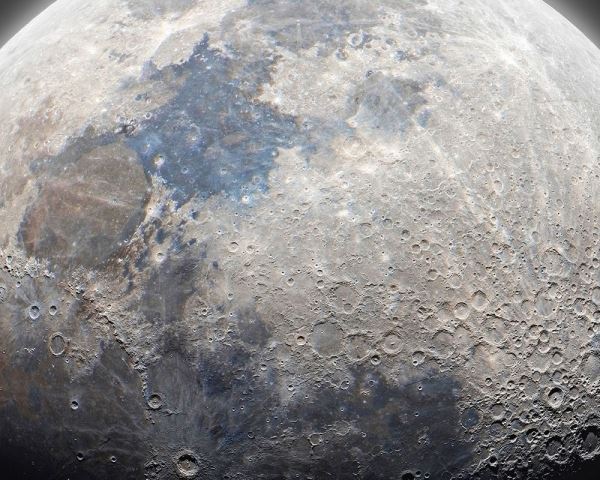 Космическое искусство: 1,3-гигапиксельная фотография Луны создана из 280 тыс. снимков